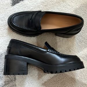 madewell corinne lug sole loafer in size 7